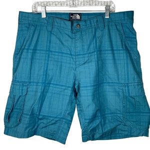 The North Face Cargo Shorts Mens Size 40 Regular Plaid Blue Hiking Outdoor